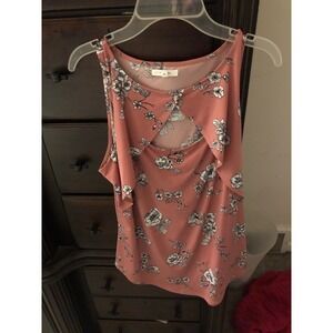 Floral medium top